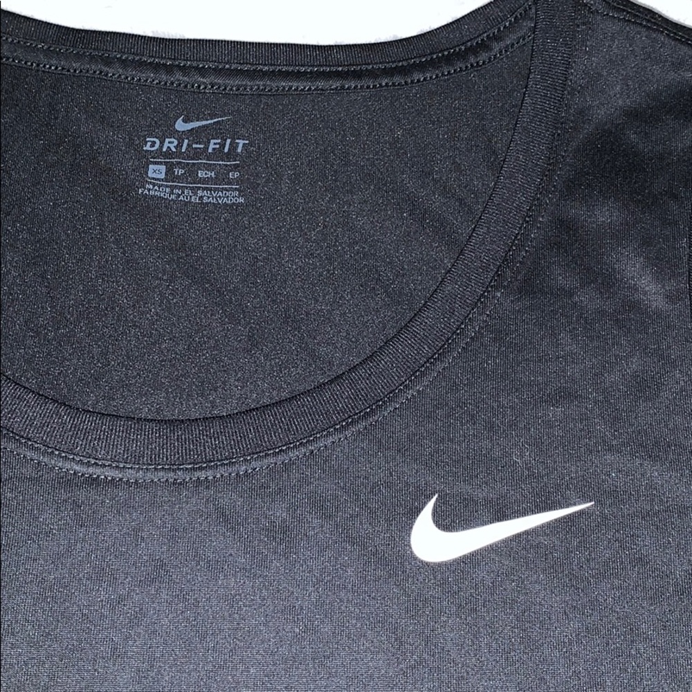 Nike dri fit tee NEVER WORN